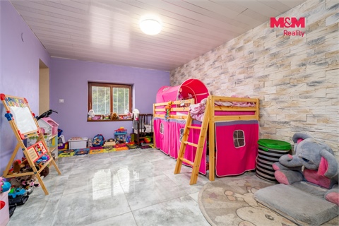 Prodej rodinného domu, 255 m² 8