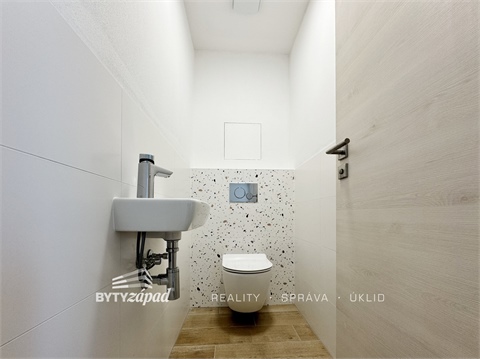 Pronájem bytu 2kk, 55 m² - 10