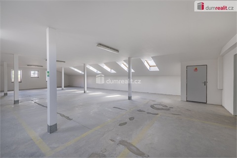 Pronájem výrobního objektu, 4 300 m² 24