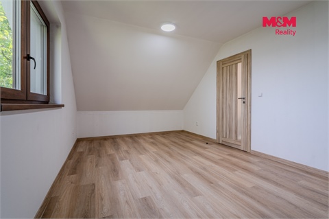 Prodej rodinného domu, 141 m² - 10