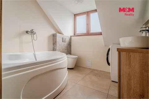 Prodej rodinného domu, 141 m² 12