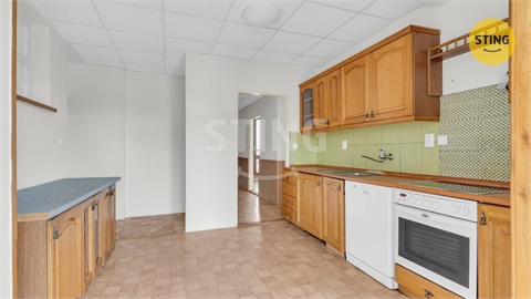 Prodej rodinného domu, 360 m² - 2
