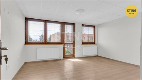 Prodej rodinného domu, 360 m² - 12