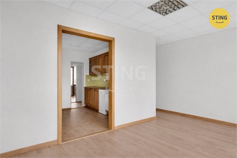 Prodej rodinného domu, 360 m² - 6