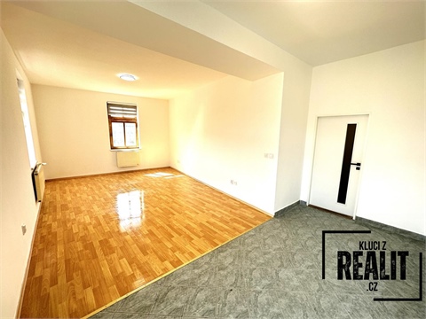 Pronájem bytu 1kk, 50 m² 2