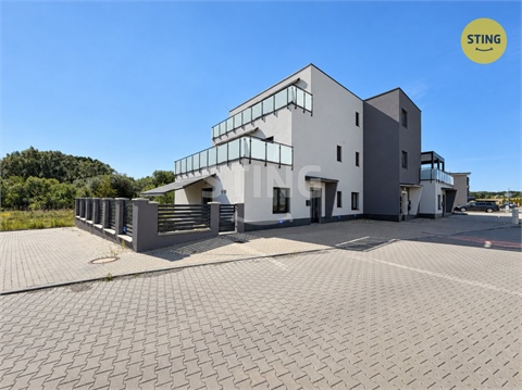 Pronájem bytu 3kk, 78 m² 26