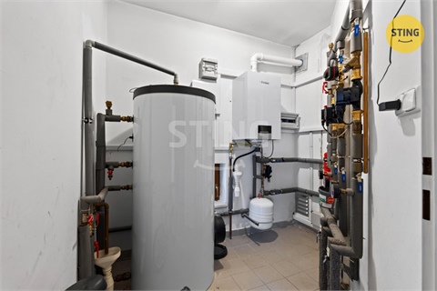 Prodej rodinného domu, 215 m² - 16