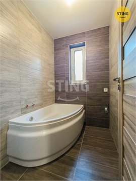 Prodej rodinného domu, 144 m² 24