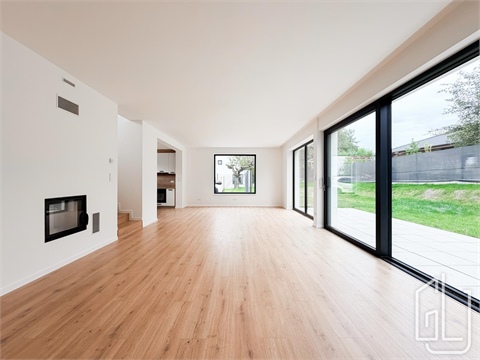 Pronájem rodinného domu, 155 m² - 0