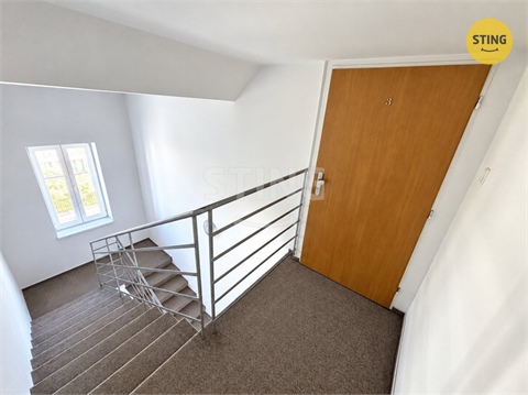 Pronájem bytu 2kk, 71 m² 28