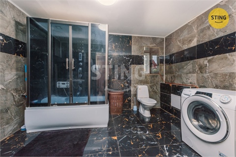 Prodej rodinného domu, 220 m² 6