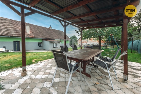 Prodej rodinného domu, 220 m² - 2