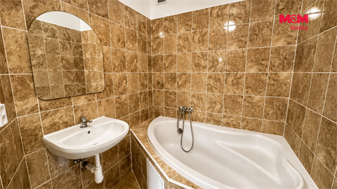 Pronájem bytu 1+1, 60 m² - 2