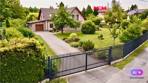 Prodej stavebního pozemku, 1 271 m² 0