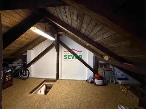 Prodej rodinného domu, 200 m² - 24