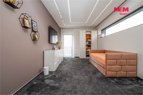 Prodej rodinného domu, 400 m² 4