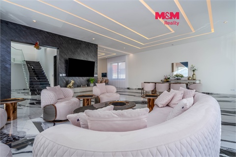 Prodej rodinného domu, 400 m² 0