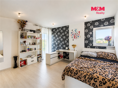 Prodej rodinného domu, 263 m² - 24