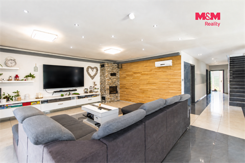 Prodej rodinného domu, 263 m² - 12