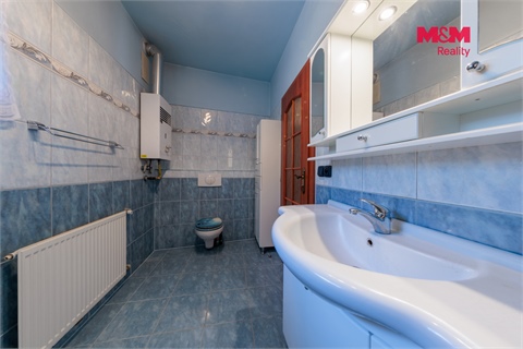 Prodej rodinného domu, 300 m² - 14