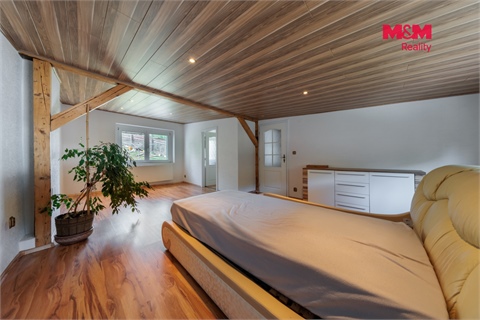 Prodej rodinného domu, 300 m² 24