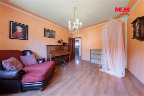 Prodej rodinného domu, 300 m² - 4