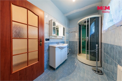 Prodej rodinného domu, 300 m² 12