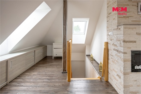 Prodej rodinného domu, 280 m² 16