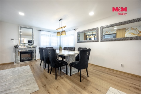 Prodej rodinného domu, 280 m² - 26