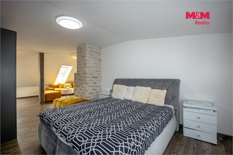 Prodej rodinného domu, 280 m² 18