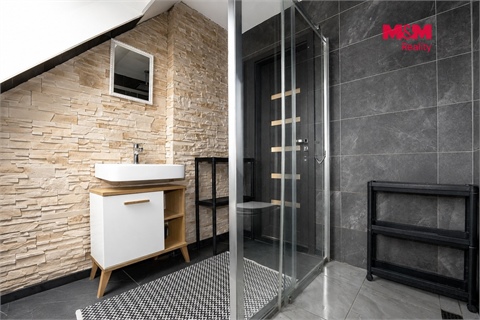Prodej rodinného domu, 280 m² 14