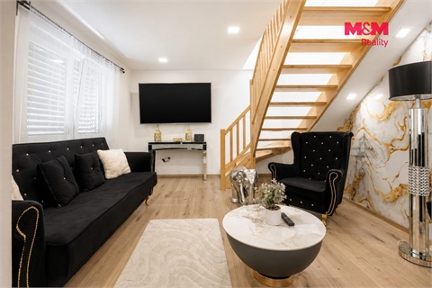 Prodej rodinného domu, 280 m² - 18