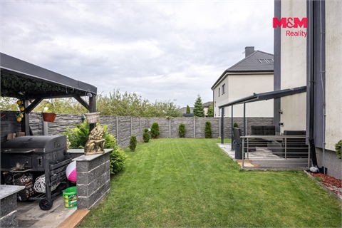 Prodej rodinného domu, 280 m² - 8