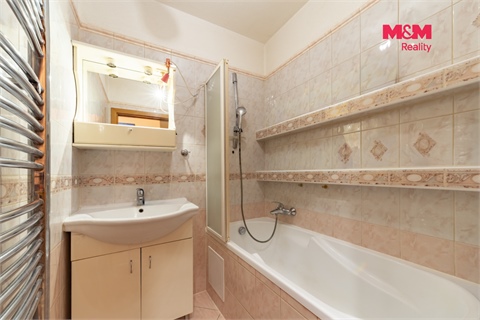Prodej bytu 3+1, 68 m² 18