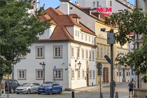 Prodej rodinného domu, 383 m² 0