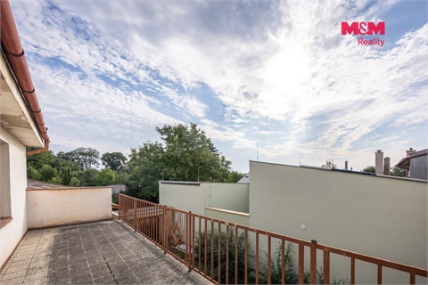 Prodej rodinného domu, 200 m² 14