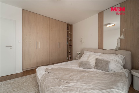 Prodej bytu 4kk, 141 m² - 0