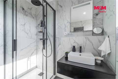 Prodej bytu 4kk, 96 m² 18