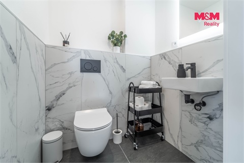 Prodej bytu 4kk, 96 m² - 18