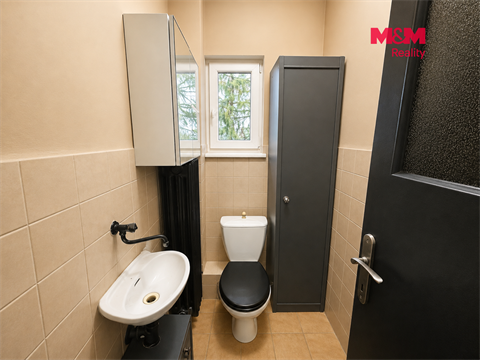 Prodej rodinného domu, 200 m² - 8