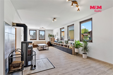Prodej rodinného domu, 250 m² 8