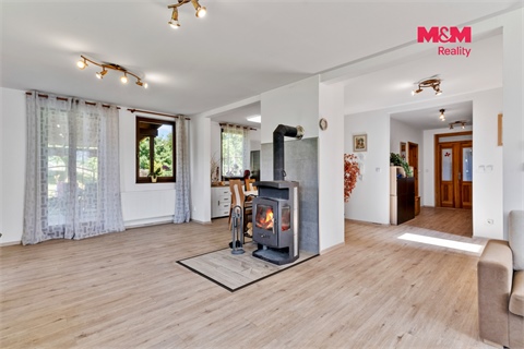 Prodej rodinného domu, 250 m² 10