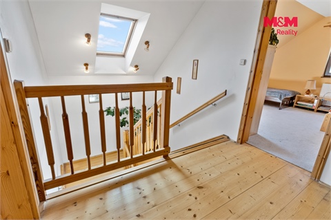 Prodej rodinného domu, 250 m² - 18