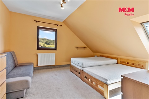 Prodej rodinného domu, 250 m² 14