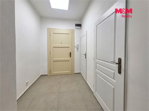 Pronájem bytu 2kk, 48 m² 12