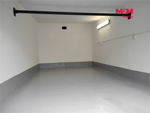 Pronájem garáže, 24 m² - 0
