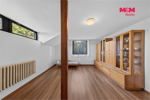Prodej rodinného domu, 180 m² - 24