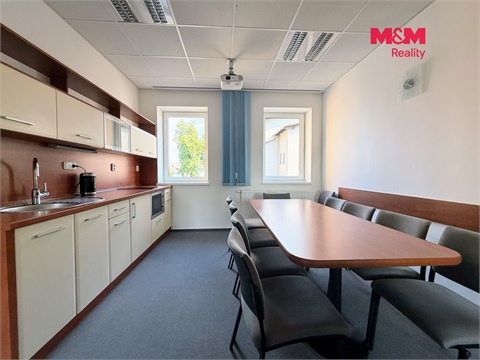Pronájem kanceláře, 95 m² - 0