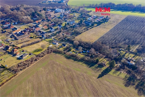 Prodej stavebního pozemku, 983 m² 0