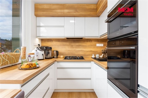 Prodej bytu 2+1, 53 m² - 2
